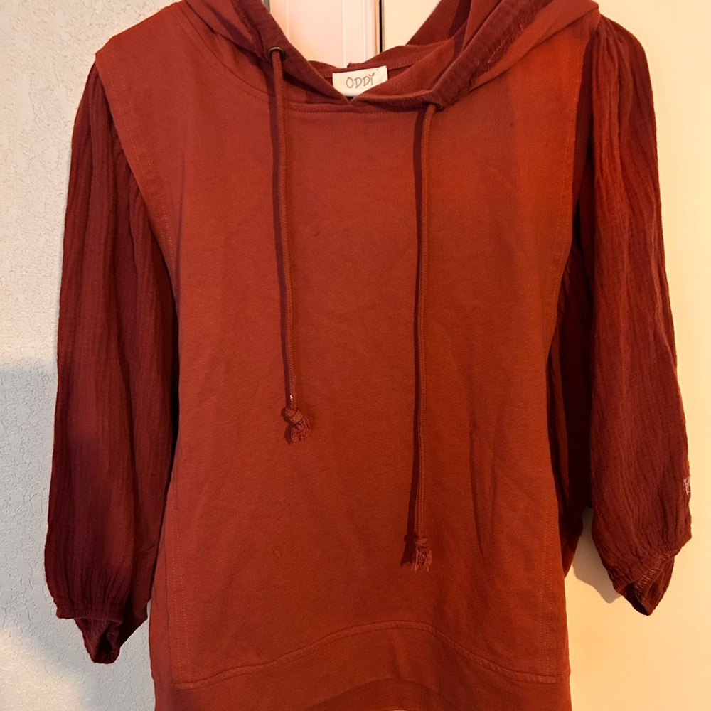 Gauze & Cotton Rust 3/4 sleeve Hoodie Top- small